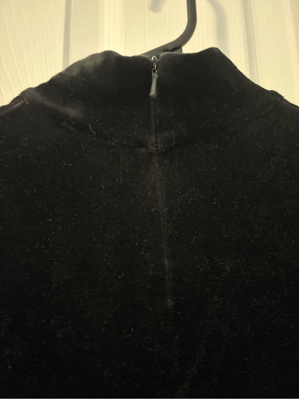 Gap Black Velvet Short-Sleeve Mock Neck Top - Picture 3 of 8